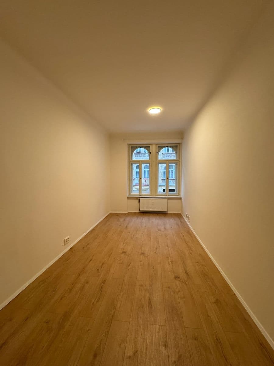 Prenájom bytu 2-izbový 41 m², Oldřichova, Praha, Praha Prenájom bytu 2-izbový 41 m², Oldřichova, Praha, Praha
