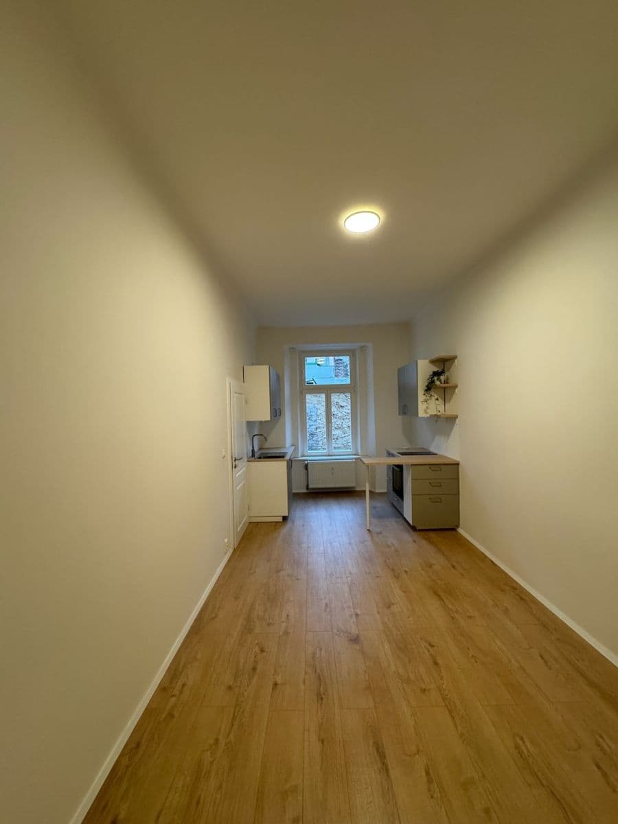 Prenájom bytu 2-izbový 41 m², Oldřichova, Praha, Praha Prenájom bytu 2-izbový 41 m², Oldřichova, Praha, Praha