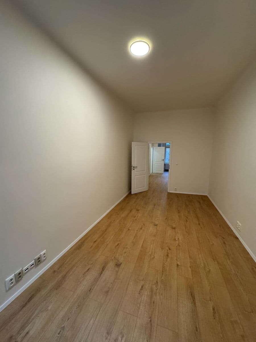 Prenájom bytu 2-izbový 41 m², Oldřichova, Praha, Praha Prenájom bytu 2-izbový 41 m², Oldřichova, Praha, Praha
