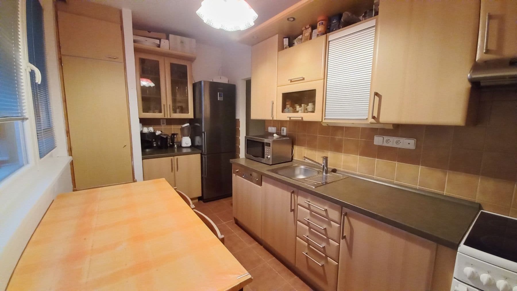 Prenájom bytu 3-izbový 72 m², Ke Strašnické, Praha, Praha Prenájom bytu 3-izbový 72 m², Ke Strašnické, Praha, Praha