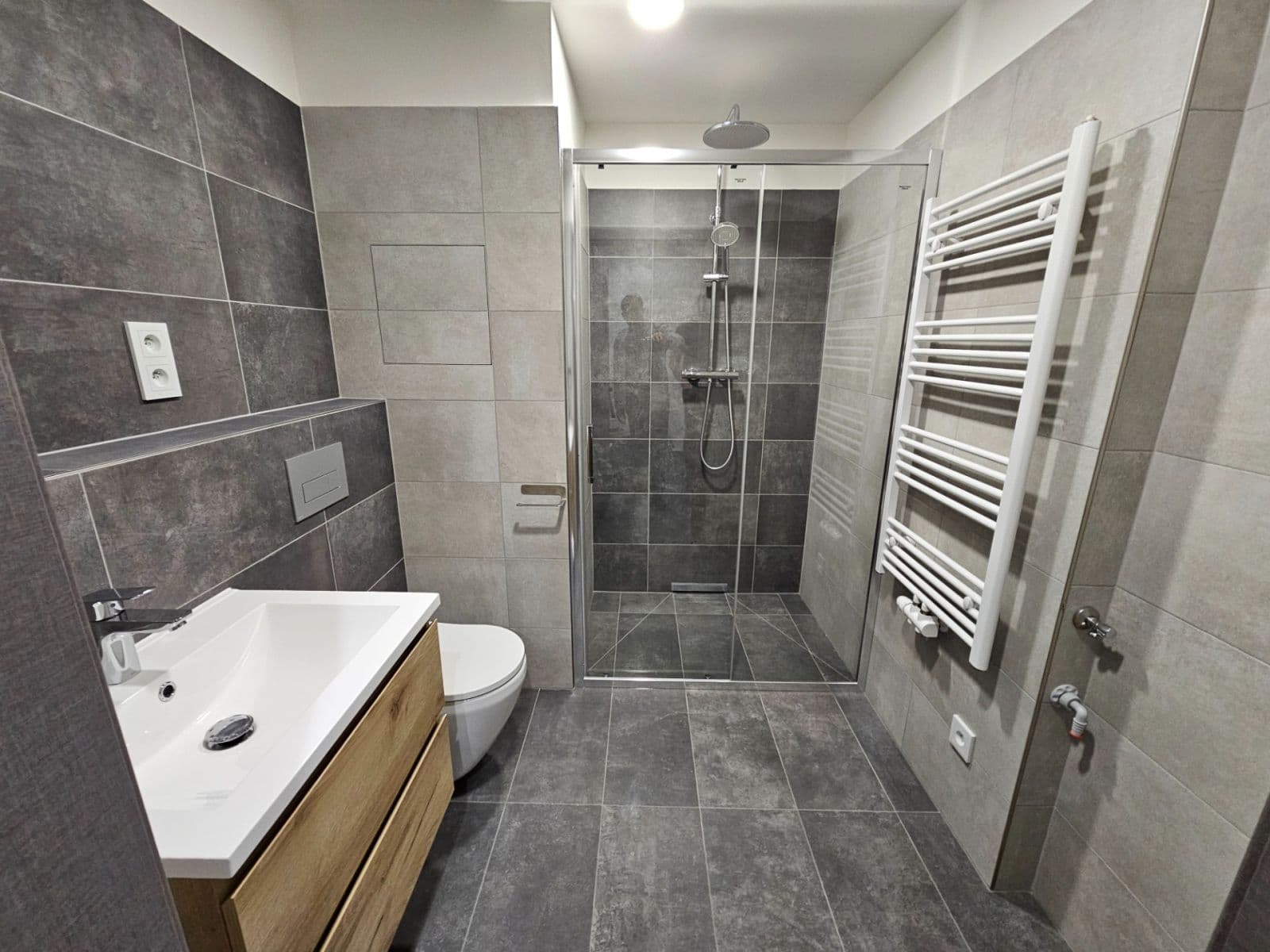 Prenájom bytu 2-izbový 45 m², Fabiánové, Praha, Praha Prenájom bytu 2-izbový 45 m², Fabiánové, Praha, Praha