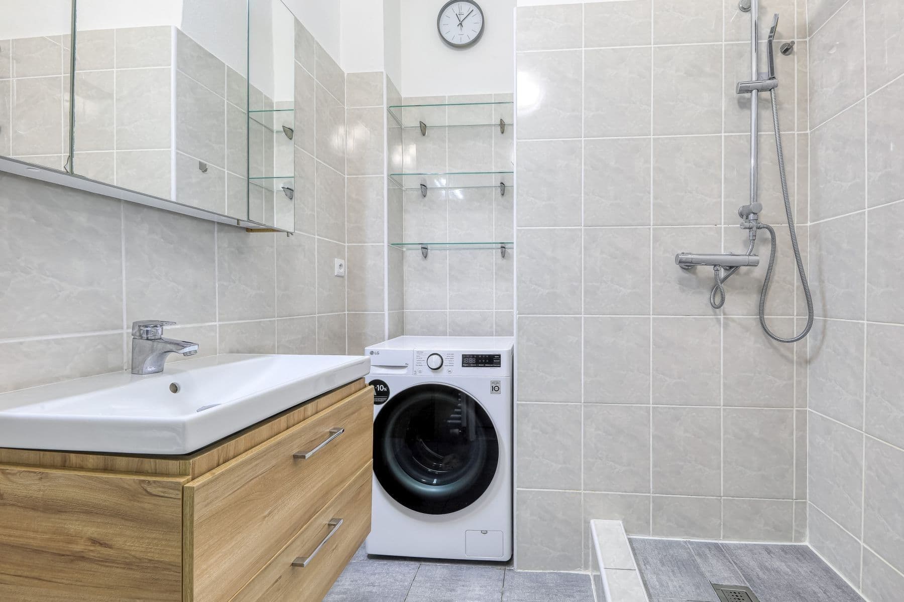 Prenájom bytu 2-izbový 52 m², Edvarda Beneše, Plzeň, Plzeňský kraj Prenájom bytu 2-izbový 52 m², Edvarda Beneše, Plzeň, Plzeňský kraj