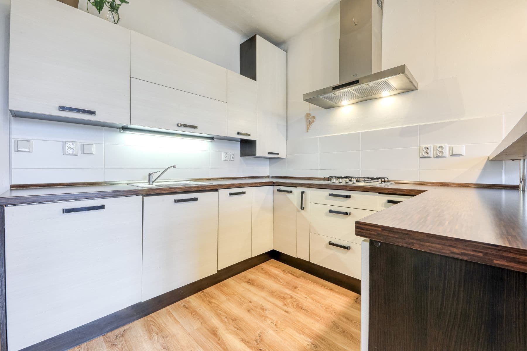 Prenájom bytu 2-izbový 52 m², Edvarda Beneše, Plzeň, Plzeňský kraj Prenájom bytu 2-izbový 52 m², Edvarda Beneše, Plzeň, Plzeňský kraj