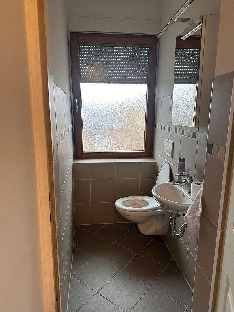 Prenájom bytu 3-izbový 93 m², Blumenthalstraße 5, Pforzheim, Bádensko-Wurttembersko Prenájom bytu 3-izbový 93 m², Blumenthalstraße 5, Pforzheim, Bádensko-Wurttembersko