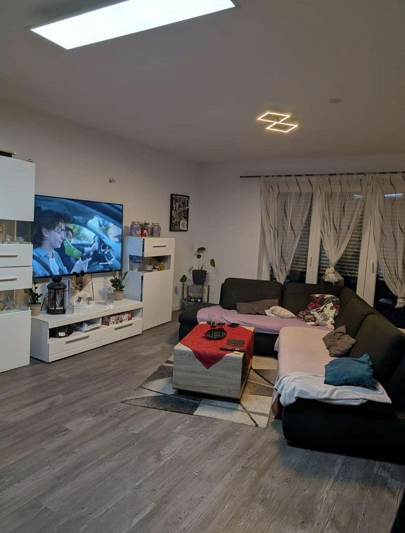 Prenájom domu 165 m², pozemek 418 m², Am Osterbruch 28 a, Hammah, Dolné Sasko Prenájom domu 165 m², pozemek 418 m², Am Osterbruch 28 a, Hammah, Dolné Sasko