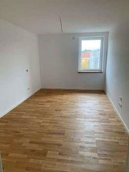 Prenájom bytu 2-izbový 77 m², Würzburg, Bavorsko Prenájom bytu 2-izbový 77 m², Würzburg, Bavorsko