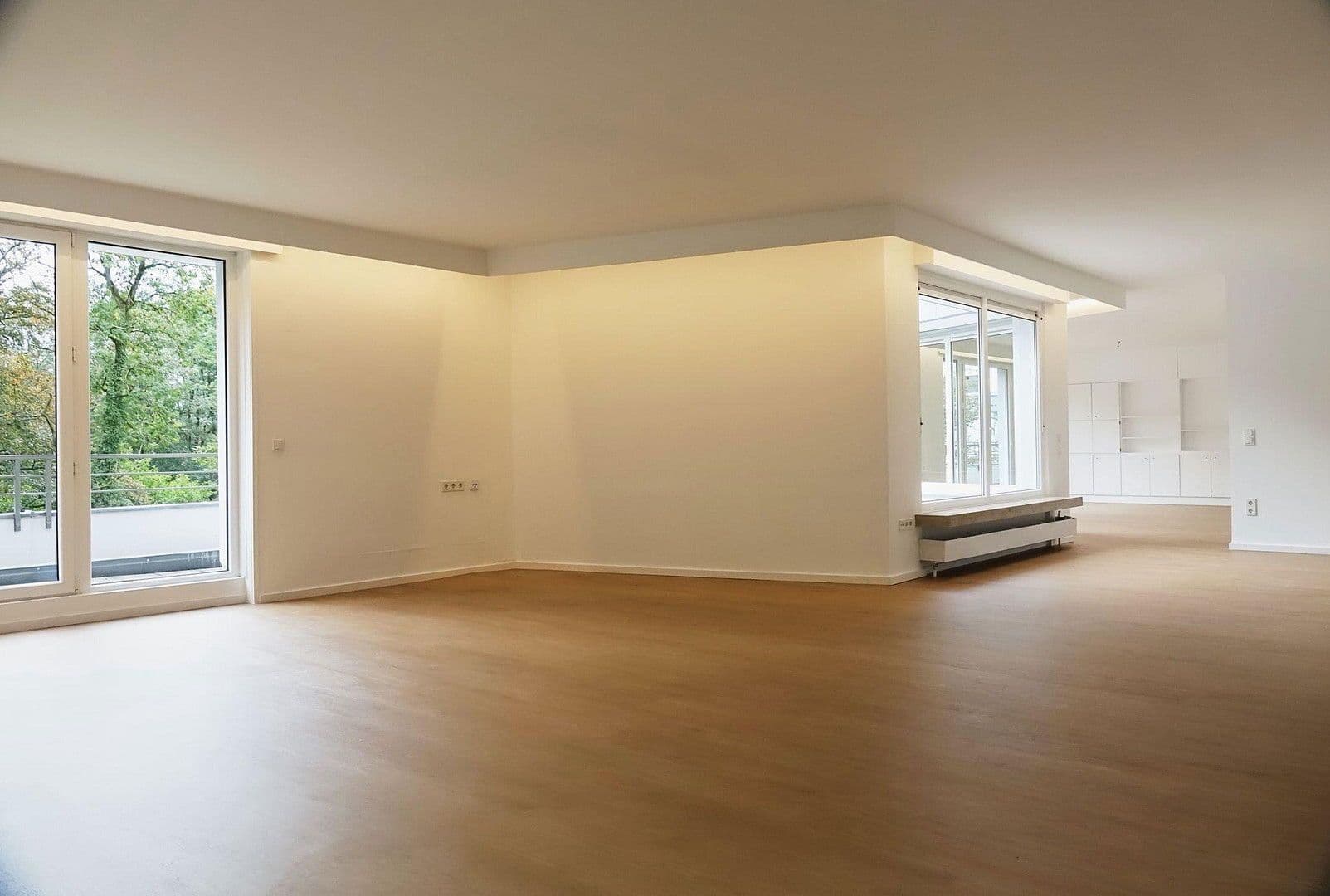 Prenájom bytu 5-izbový 250 m², Bergisch Gladbach, Severné Porýnie - Westfálsko Prenájom bytu 5-izbový 250 m², Bergisch Gladbach, Severné Porýnie - Westfálsko