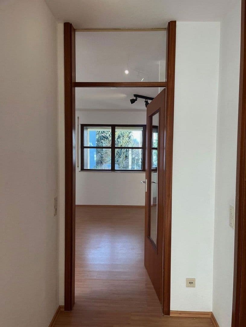 Prenájom bytu 1-izbový 35 m², Heinrichsweg, Tübingen, Bádensko-Wurttembersko Prenájom bytu 1-izbový 35 m², Heinrichsweg, Tübingen, Bádensko-Wurttembersko