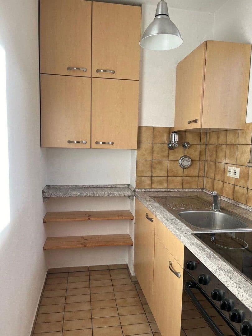 Prenájom bytu 1-izbový 35 m², Heinrichsweg, Tübingen, Bádensko-Wurttembersko Prenájom bytu 1-izbový 35 m², Heinrichsweg, Tübingen, Bádensko-Wurttembersko