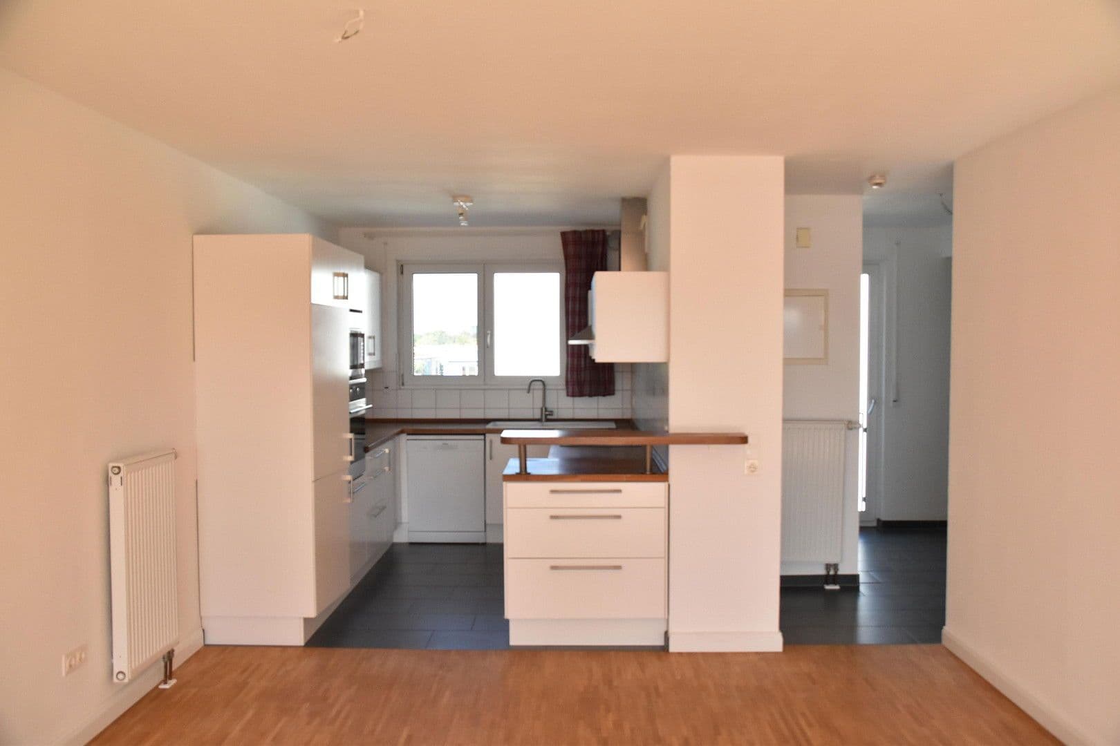 Prenájom bytu 4-izbový 114 m², Felix-Wankel-Str 5, Heidelberg, Bádensko-Wurttembersko Prenájom bytu 4-izbový 114 m², Felix-Wankel-Str 5, Heidelberg, Bádensko-Wurttembersko