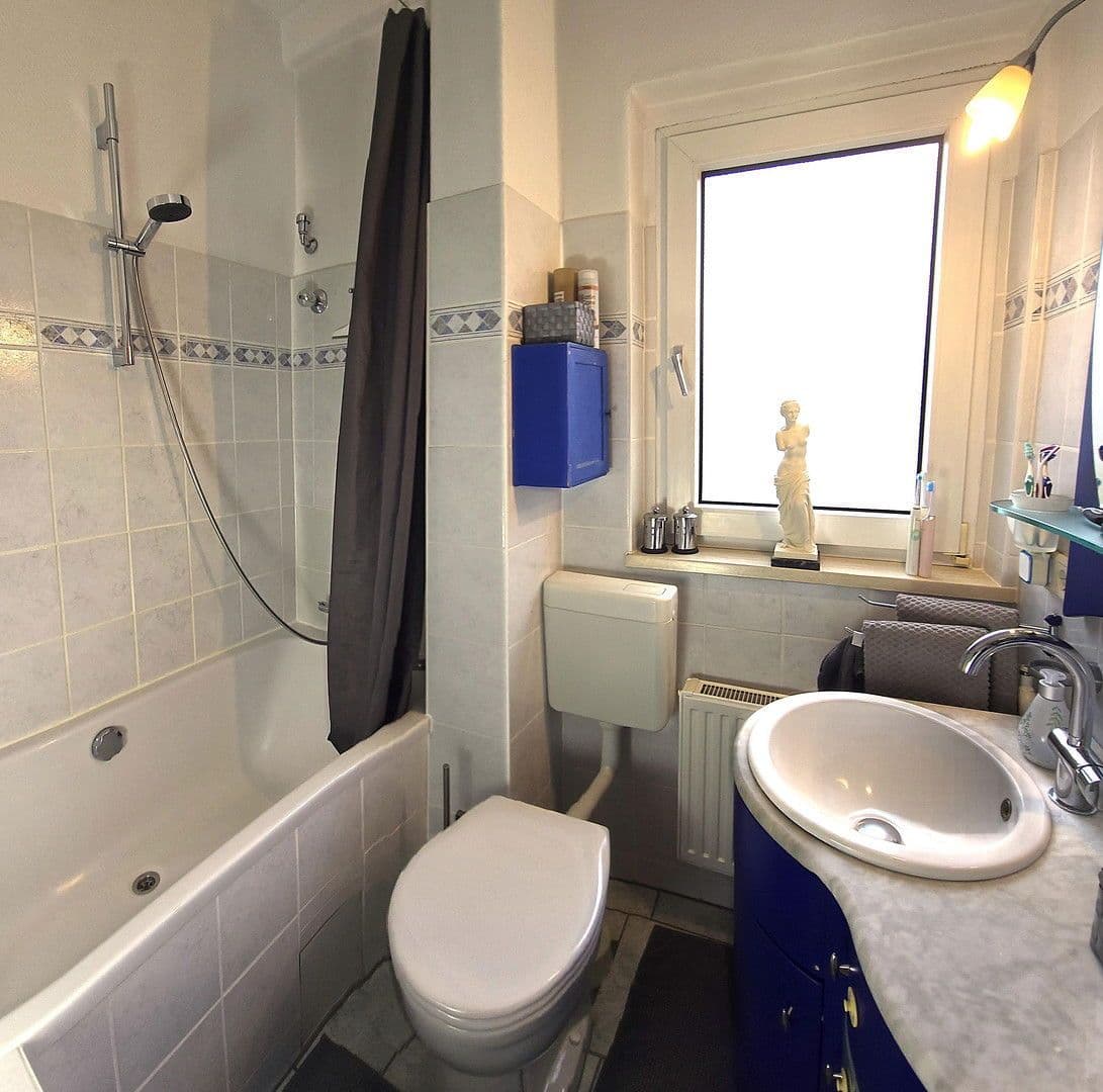 Predaj domu 100 m², pozemek 420 m², Lichterfelde, Berlín Predaj domu 100 m², pozemek 420 m², Lichterfelde, Berlín