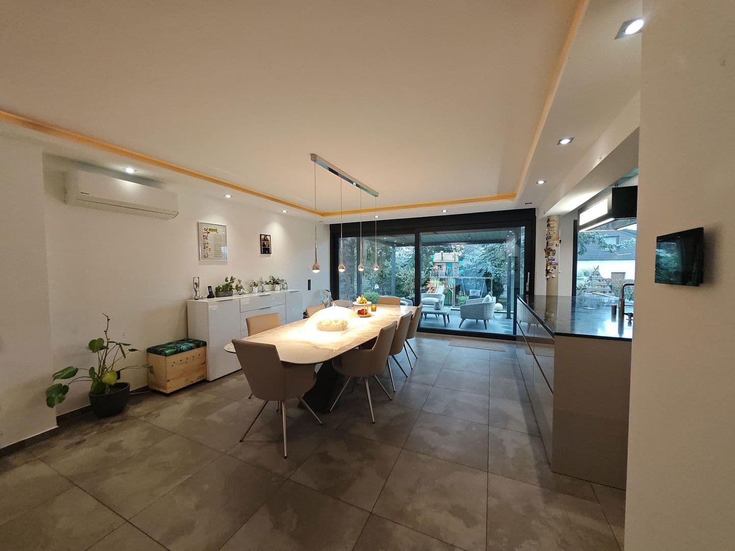 Predaj domu 217 m², pozemek 447 m², Aachen, Severné Porýnie - Westfálsko Predaj domu 217 m², pozemek 447 m², Aachen, Severné Porýnie - Westfálsko