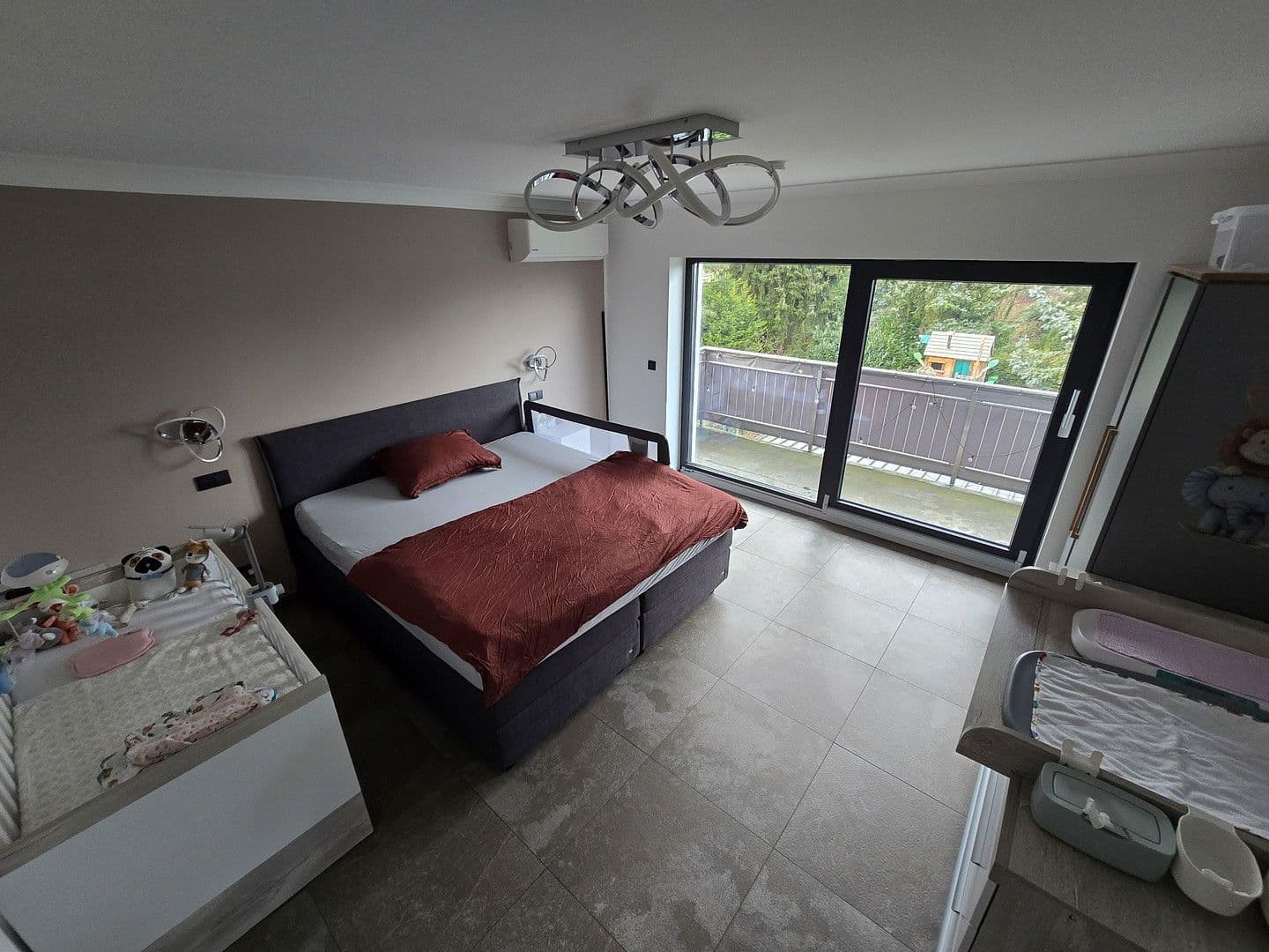 Predaj domu 217 m², pozemek 447 m², Aachen, Severné Porýnie - Westfálsko Predaj domu 217 m², pozemek 447 m², Aachen, Severné Porýnie - Westfálsko