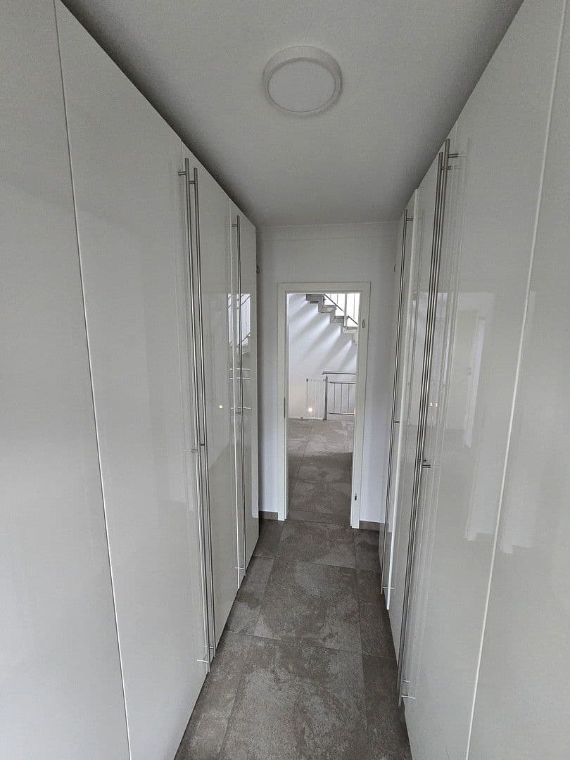 Predaj domu 217 m², pozemek 447 m², Aachen, Severné Porýnie - Westfálsko Predaj domu 217 m², pozemek 447 m², Aachen, Severné Porýnie - Westfálsko