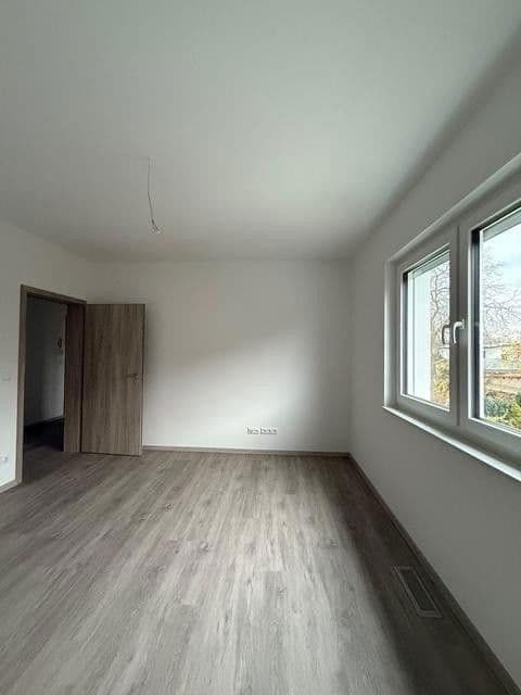 Predaj bytu 3-izbový 83 m², Bremer Str 53, Berlin, Berlín Predaj bytu 3-izbový 83 m², Bremer Str 53, Berlin, Berlín