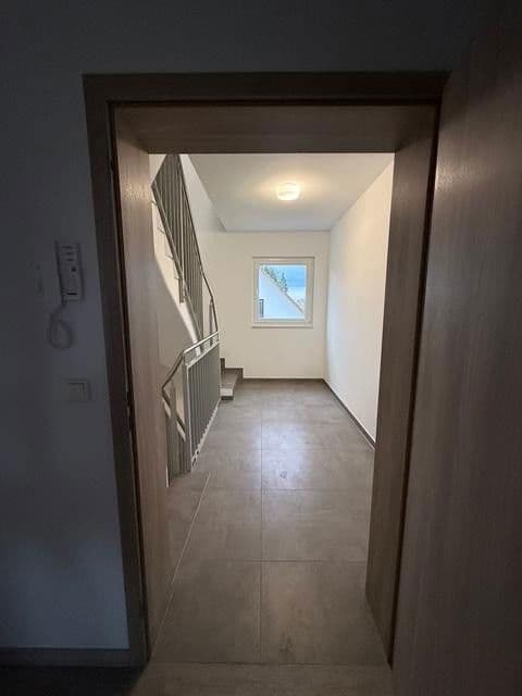 Predaj bytu 3-izbový 83 m², Bremer Str 53, Berlin, Berlín Predaj bytu 3-izbový 83 m², Bremer Str 53, Berlin, Berlín