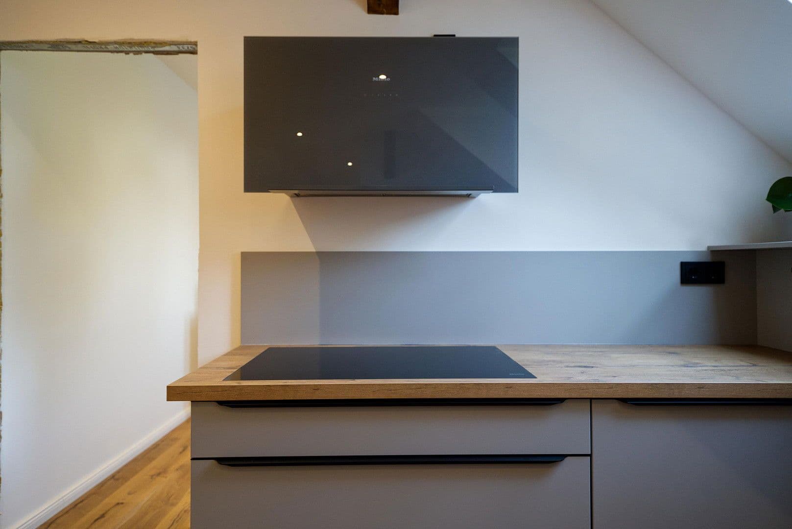 Prenájom bytu 3-izbový 82 m², Barbarossastraße 86, Chemnitz, Sasko Prenájom bytu 3-izbový 82 m², Barbarossastraße 86, Chemnitz, Sasko