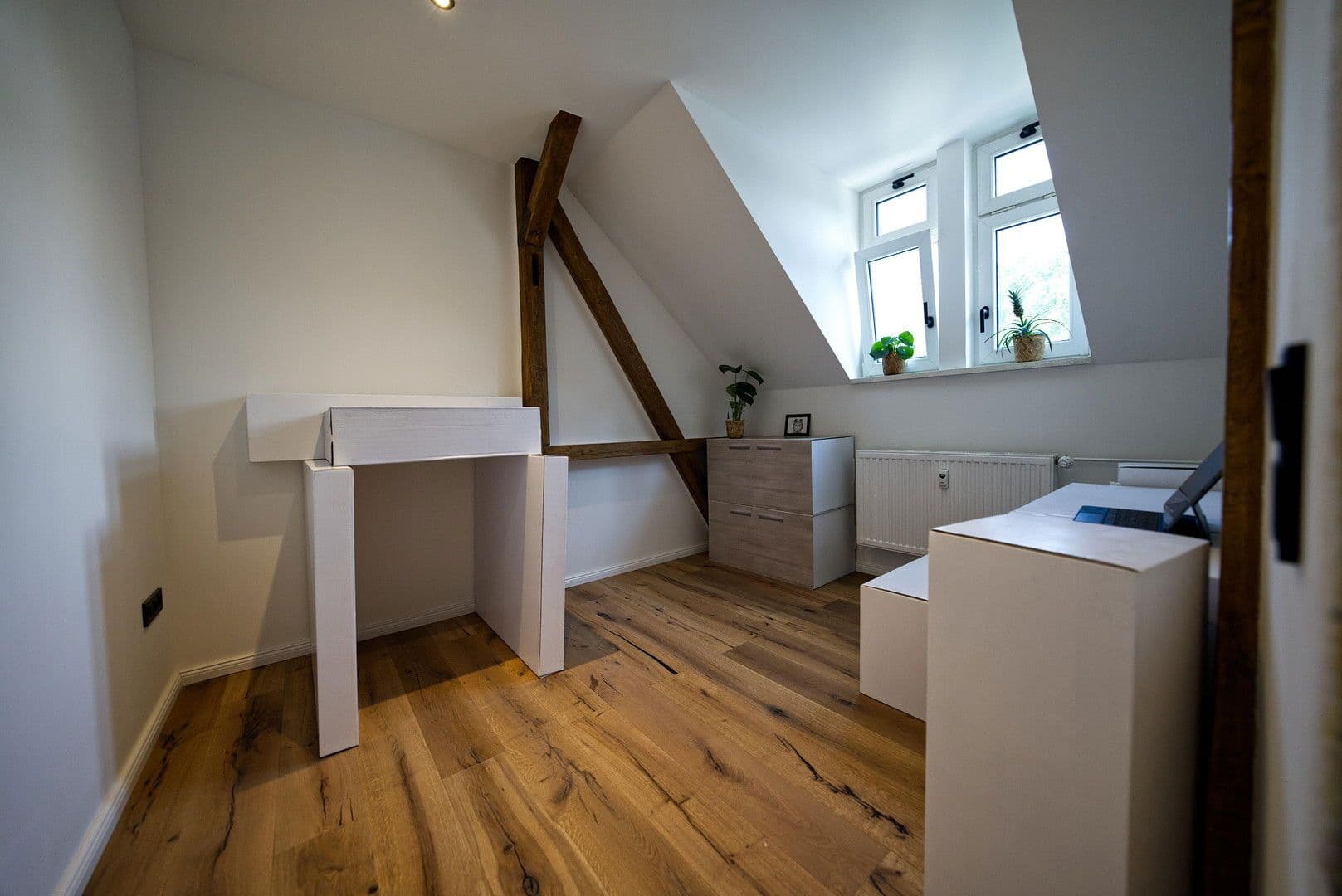 Prenájom bytu 3-izbový 82 m², Barbarossastraße 86, Chemnitz, Sasko Prenájom bytu 3-izbový 82 m², Barbarossastraße 86, Chemnitz, Sasko