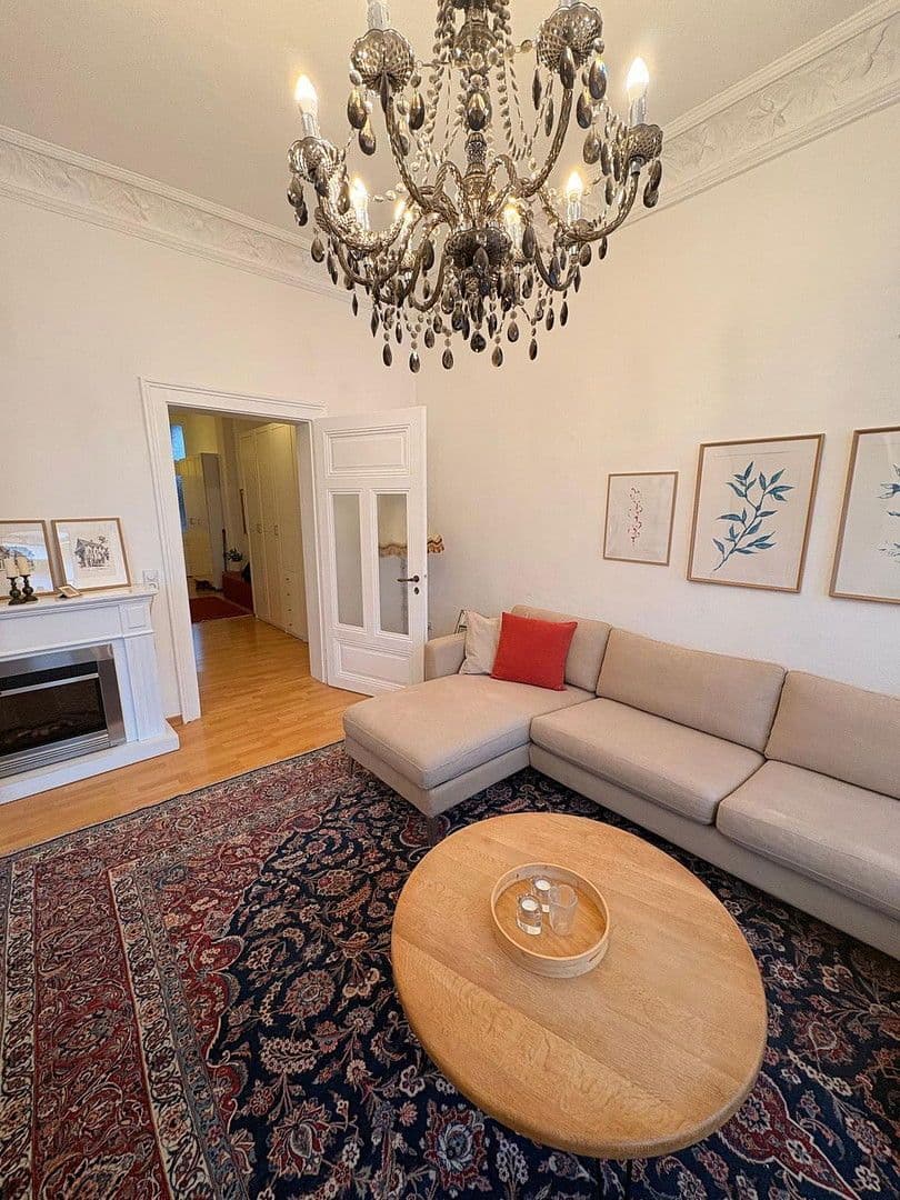 Prenájom bytu 4-izbový 120 m², Rudolfstr. 7, Braunschweig, Dolné Sasko Prenájom bytu 4-izbový 120 m², Rudolfstr. 7, Braunschweig, Dolné Sasko