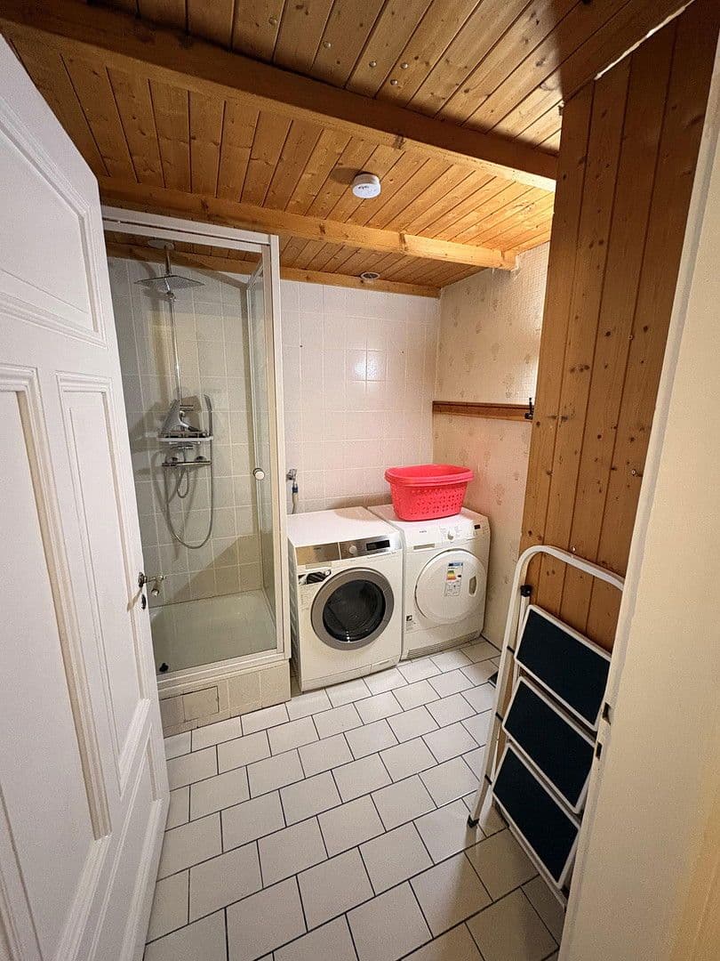 Prenájom bytu 4-izbový 120 m², Rudolfstr. 7, Braunschweig, Dolné Sasko Prenájom bytu 4-izbový 120 m², Rudolfstr. 7, Braunschweig, Dolné Sasko