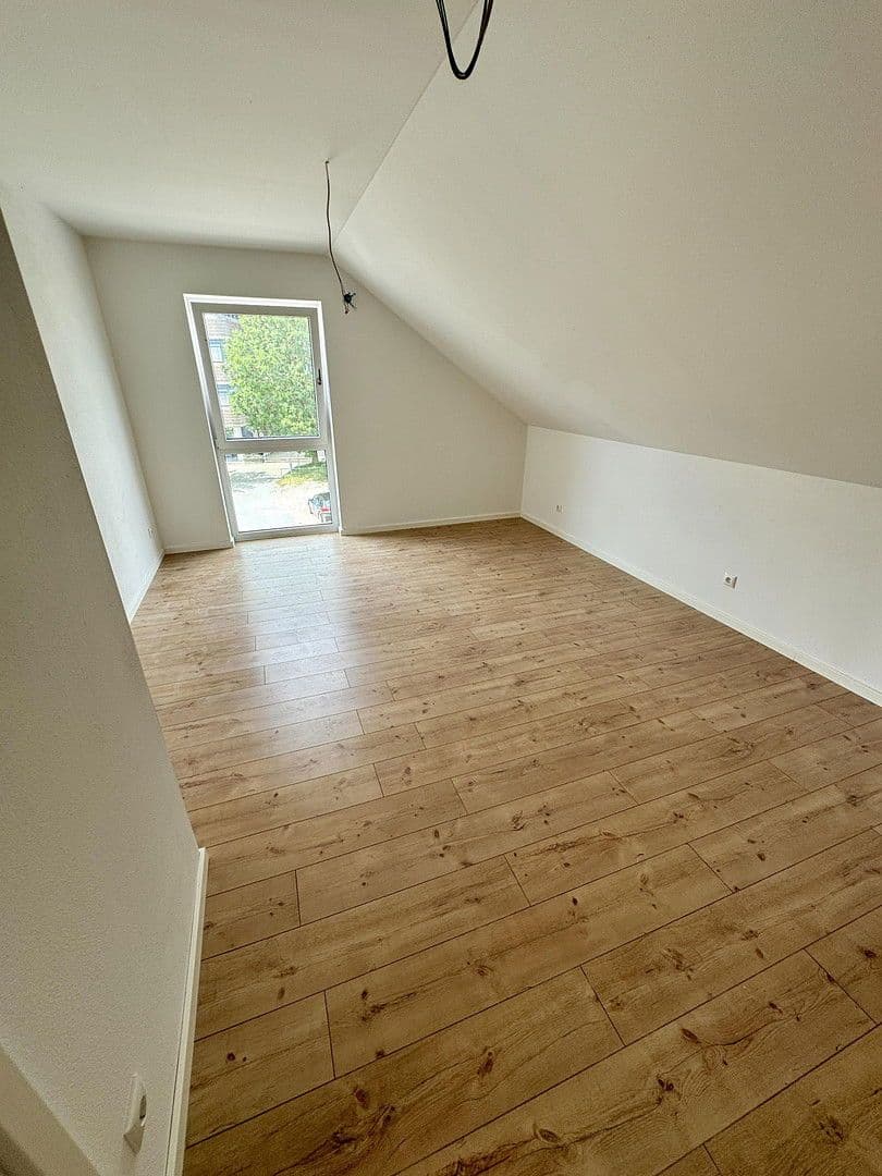 Prenájom bytu 4-izbový 82 m², Hermann-Geib-Straße 71, Regensburg, Bavorsko Prenájom bytu 4-izbový 82 m², Hermann-Geib-Straße 71, Regensburg, Bavorsko