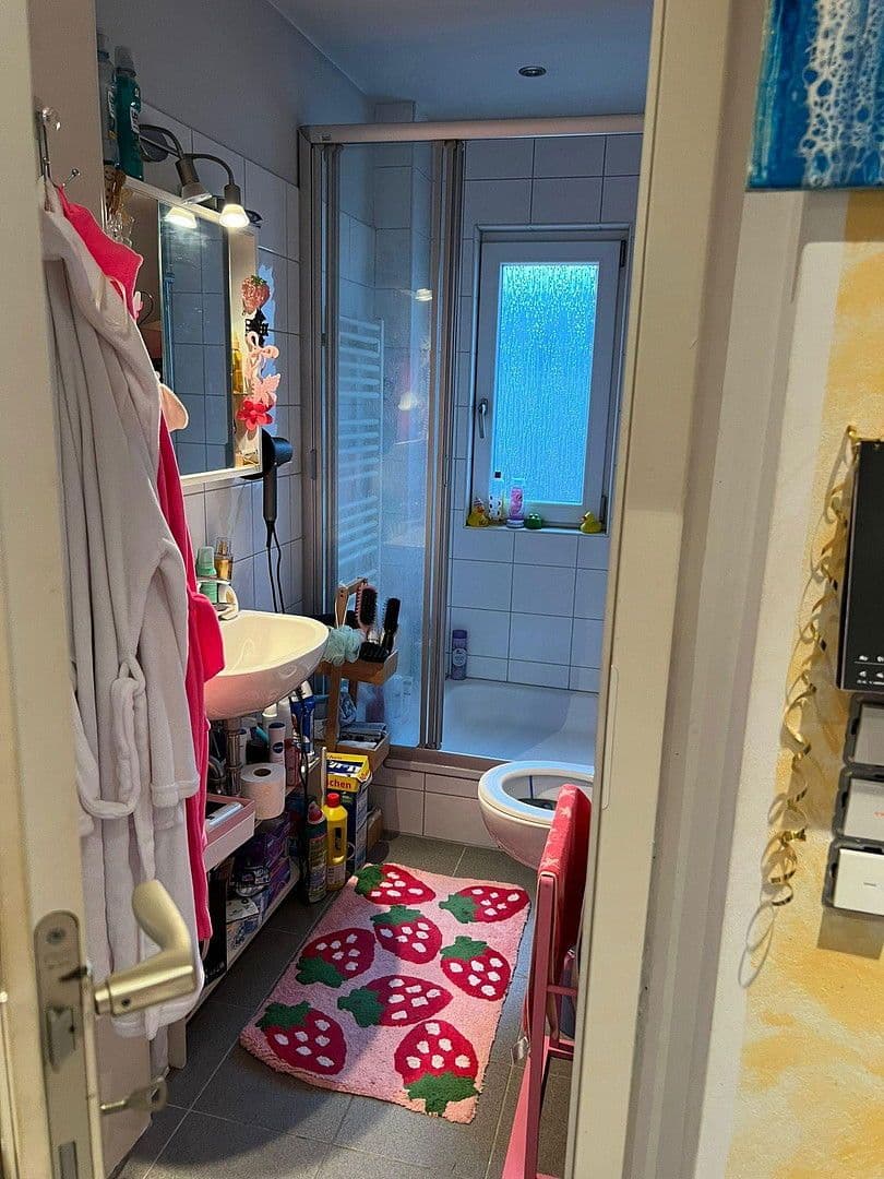 Prenájom bytu 1-izbový 25 m², Jägerhofstraße 13, Ratingen, Severné Porýnie - Westfálsko Prenájom bytu 1-izbový 25 m², Jägerhofstraße 13, Ratingen, Severné Porýnie - Westfálsko