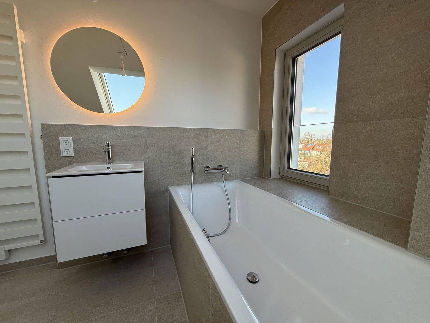 Predaj bytu 3-izbový 100 m², Planegg, Bavorsko Predaj bytu 3-izbový 100 m², Planegg, Bavorsko