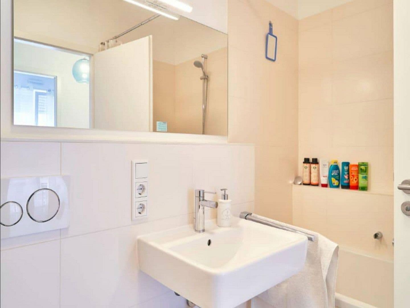 Prenájom bytu 2-izbový 55 m², Am Köllnischen Park 2, Berlin, Berlín Prenájom bytu 2-izbový 55 m², Am Köllnischen Park 2, Berlin, Berlín