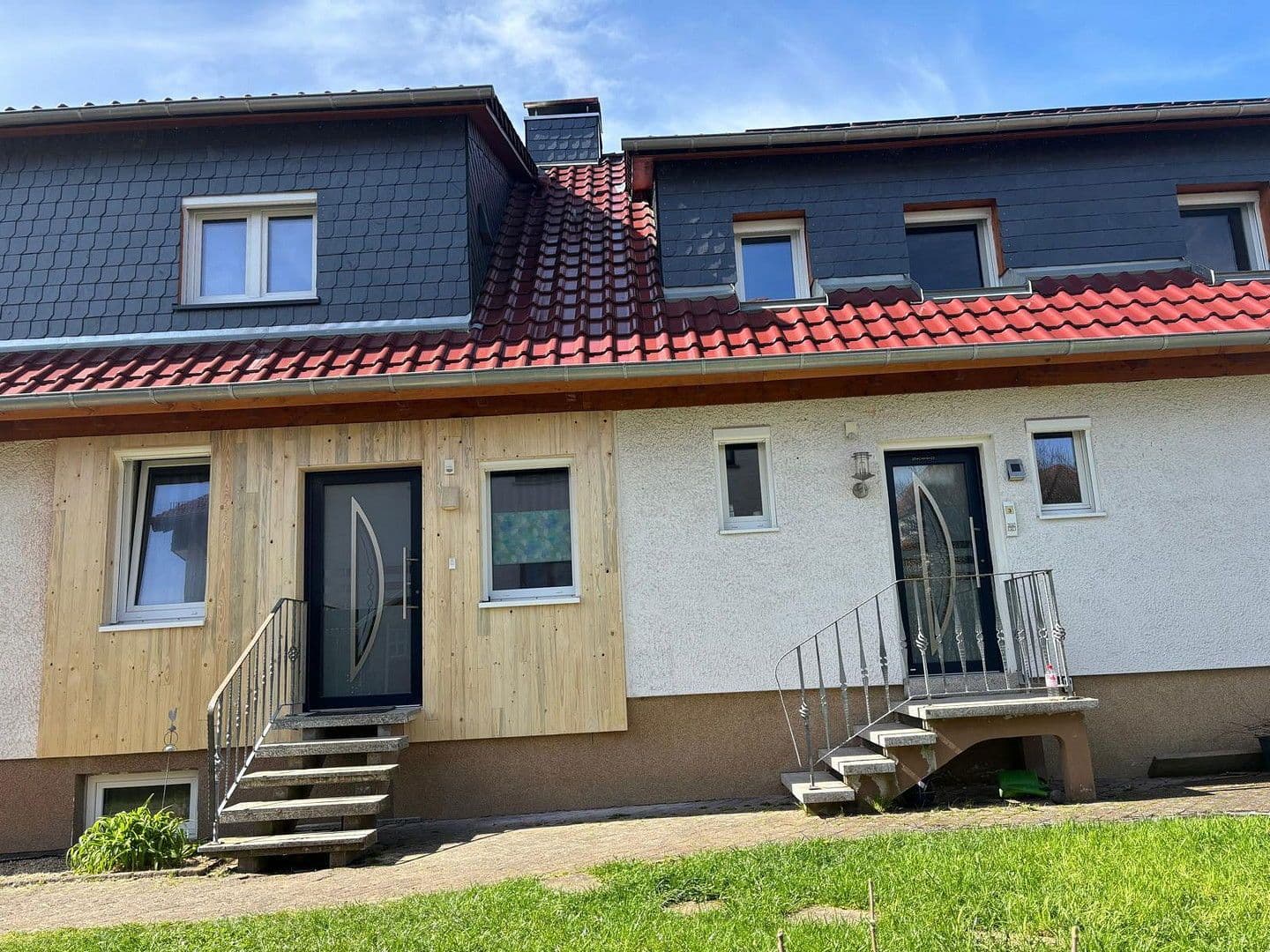 Predaj domu 232 m², pozemek 473 m², Poppenhausen (Wasserkuppe), Hesensko Predaj domu 232 m², pozemek 473 m², Poppenhausen (Wasserkuppe), Hesensko