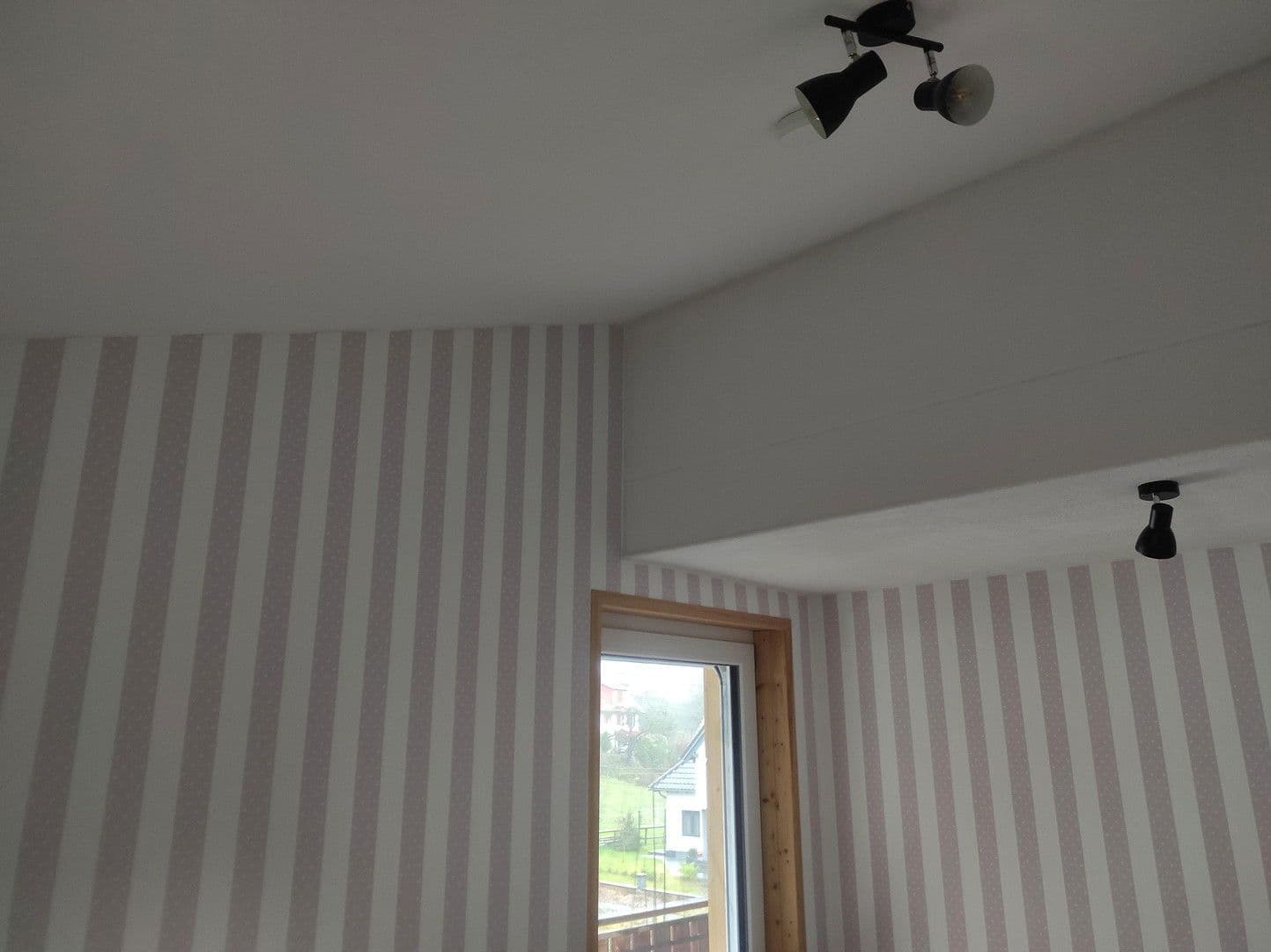 Predaj domu 232 m², pozemek 473 m², Poppenhausen (Wasserkuppe), Hesensko Predaj domu 232 m², pozemek 473 m², Poppenhausen (Wasserkuppe), Hesensko