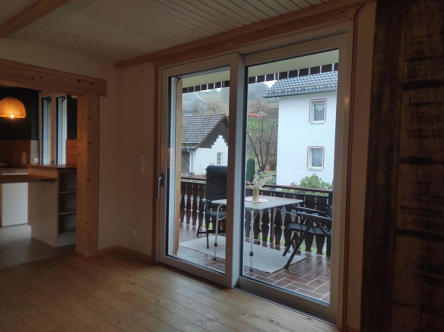 Predaj domu 232 m², pozemek 473 m², Poppenhausen (Wasserkuppe), Hesensko Predaj domu 232 m², pozemek 473 m², Poppenhausen (Wasserkuppe), Hesensko