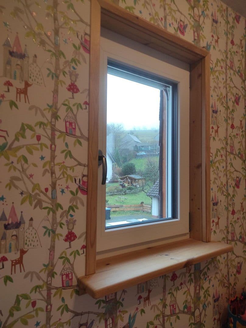 Predaj domu 232 m², pozemek 473 m², Poppenhausen (Wasserkuppe), Hesensko Predaj domu 232 m², pozemek 473 m², Poppenhausen (Wasserkuppe), Hesensko