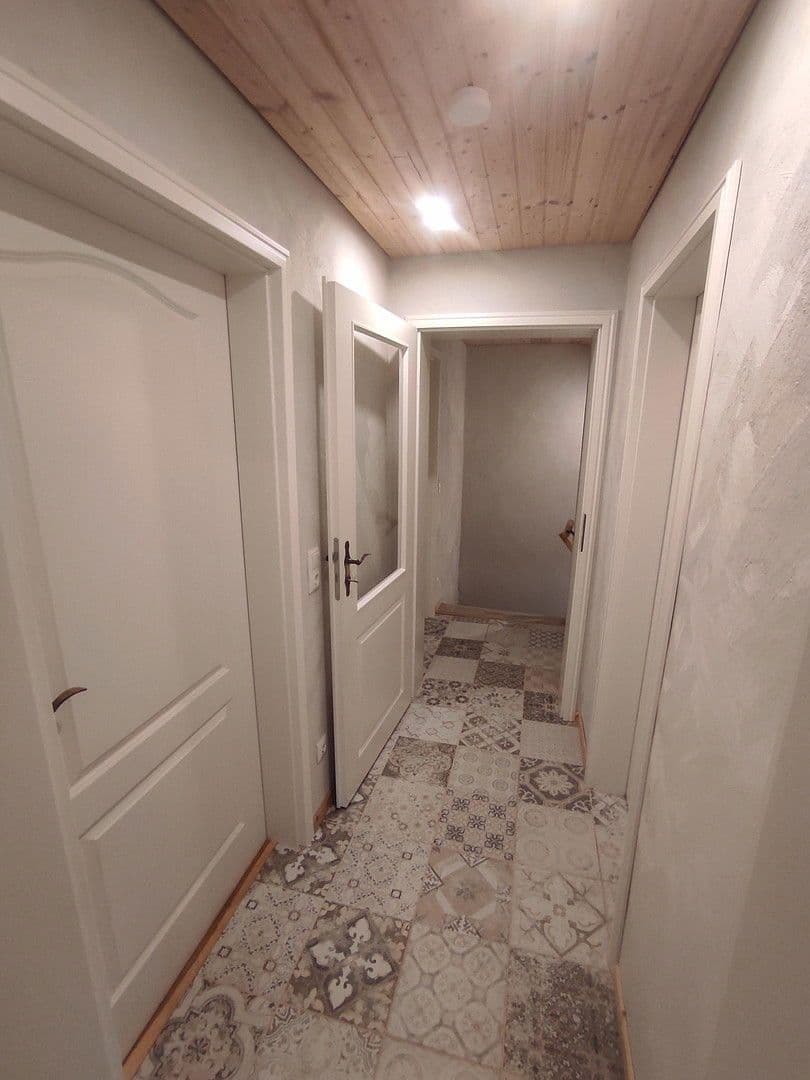 Predaj domu 232 m², pozemek 473 m², Poppenhausen (Wasserkuppe), Hesensko Predaj domu 232 m², pozemek 473 m², Poppenhausen (Wasserkuppe), Hesensko