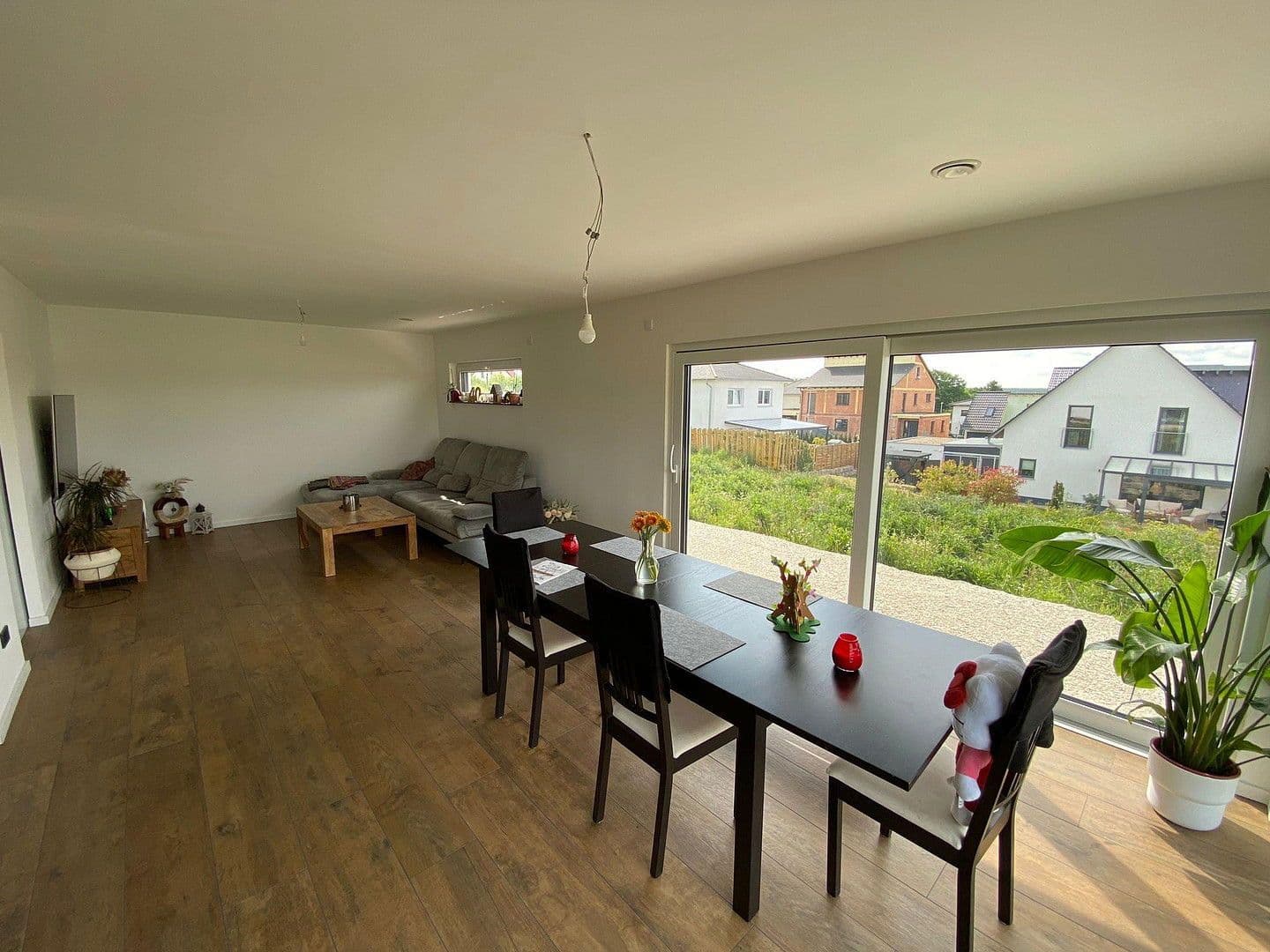 Predaj domu 170 m², pozemek 748 m², Zum Baumfeld 5, Pommersfelden, Bavorsko Predaj domu 170 m², pozemek 748 m², Zum Baumfeld 5, Pommersfelden, Bavorsko