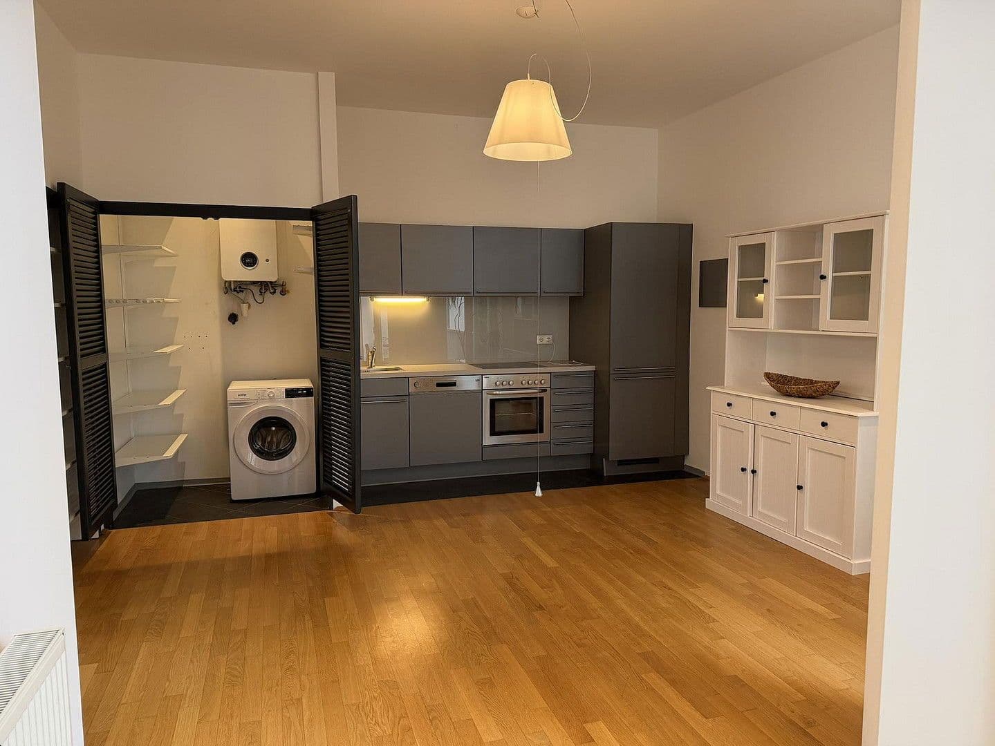 Prenájom bytu 3-izbový 96 m², Münchenstraße 20, Wien, Viedeň Prenájom bytu 3-izbový 96 m², Münchenstraße 20, Wien, Viedeň