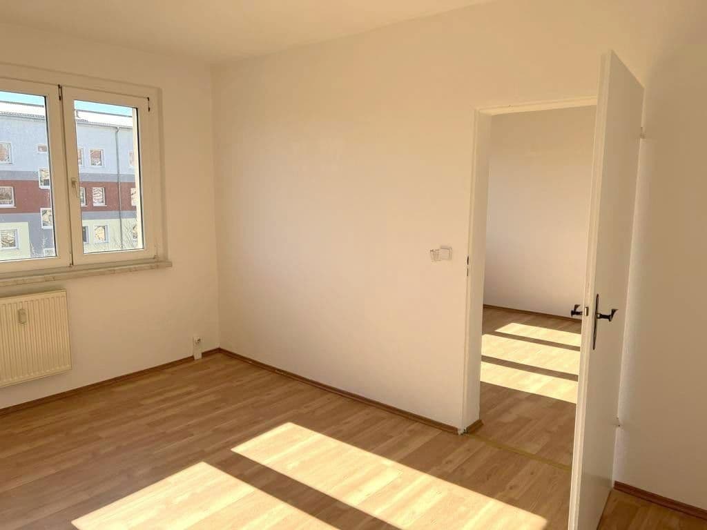 Prenájom bytu 4-izbový 71 m², Brunnenstraße 16, Bad Düben, Sasko Prenájom bytu 4-izbový 71 m², Brunnenstraße 16, Bad Düben, Sasko