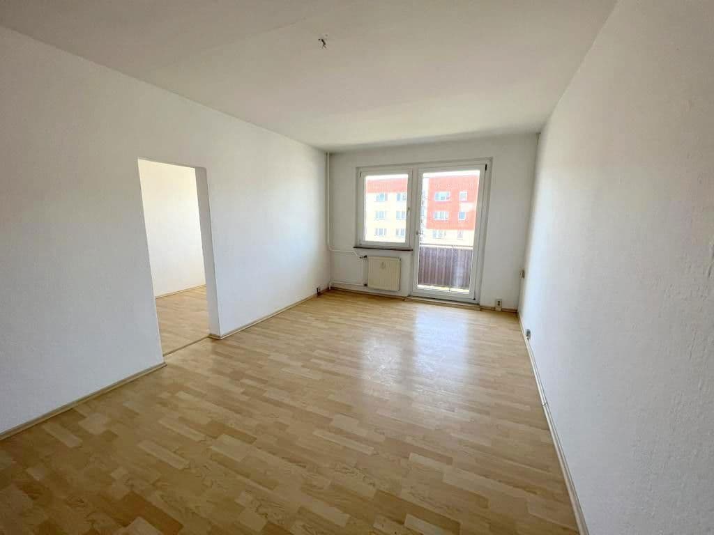 Prenájom bytu 4-izbový 71 m², Brunnenstraße 16, Bad Düben, Sasko Prenájom bytu 4-izbový 71 m², Brunnenstraße 16, Bad Düben, Sasko