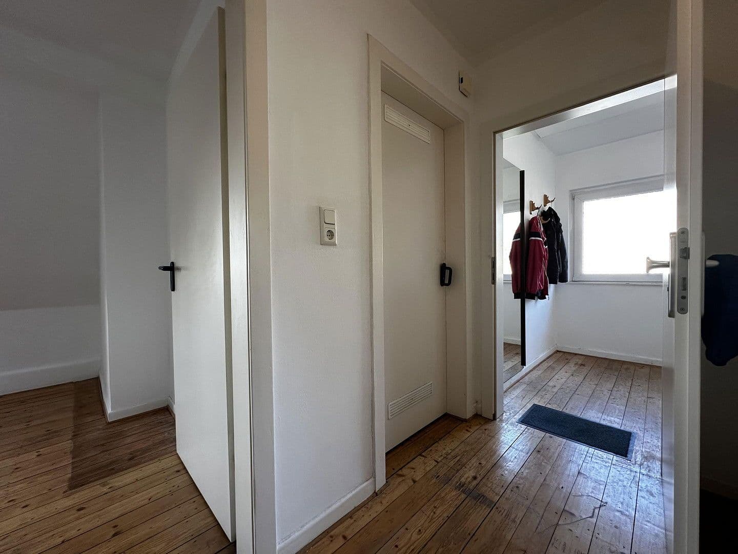 Predaj domu 141 m², pozemek 498 m², Am Feuerschlößchen 10, Bad Honnef, Severné Porýnie - Westfálsko Predaj domu 141 m², pozemek 498 m², Am Feuerschlößchen 10, Bad Honnef, Severné Porýnie - Westfálsko