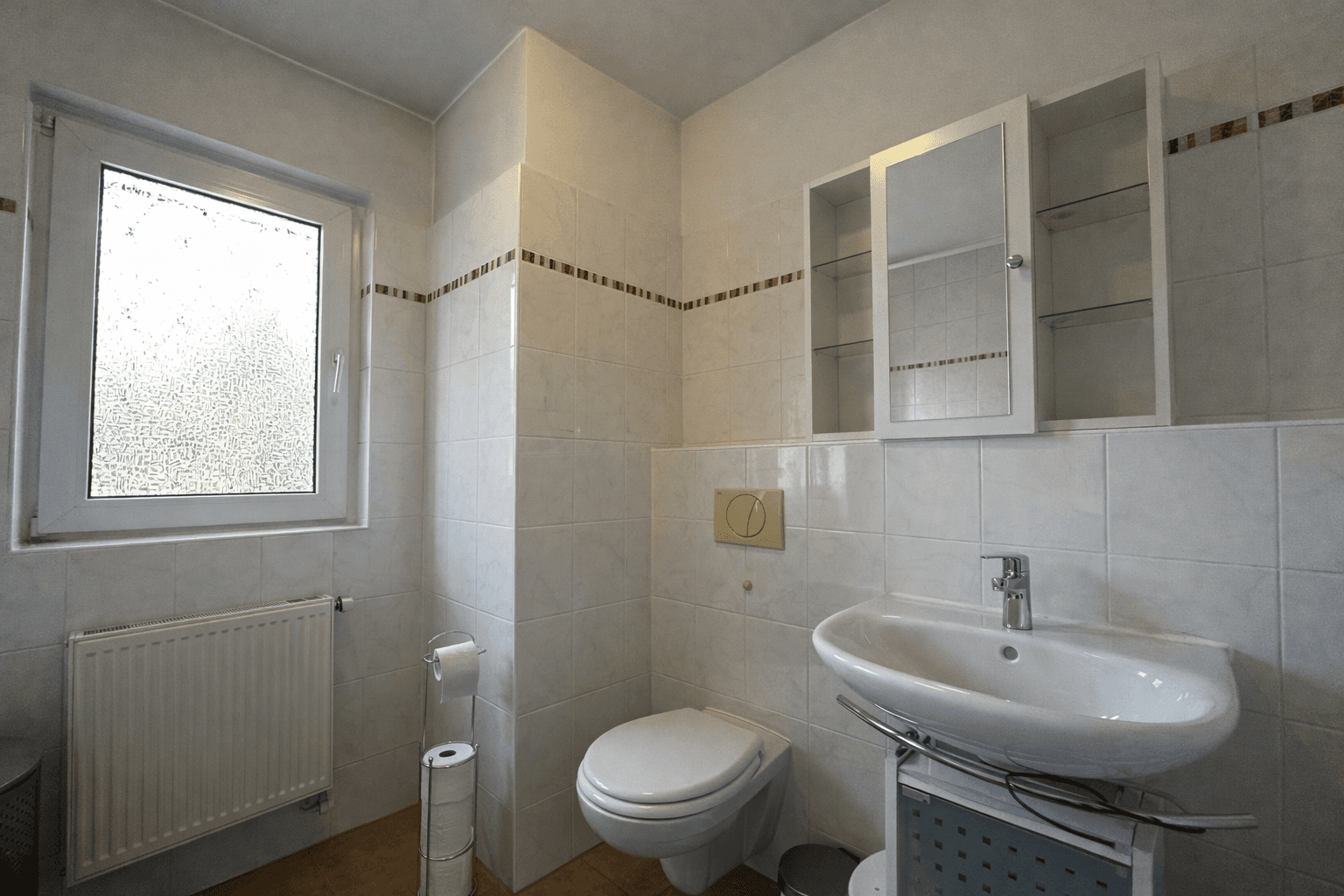 Predaj domu 141 m², pozemek 498 m², Am Feuerschlößchen 10, Bad Honnef, Severné Porýnie - Westfálsko Predaj domu 141 m², pozemek 498 m², Am Feuerschlößchen 10, Bad Honnef, Severné Porýnie - Westfálsko