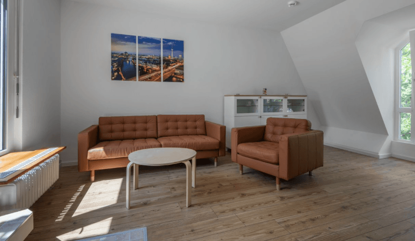 Prenájom bytu 3-izbový 86 m², Berlin, Berlín Prenájom bytu 3-izbový 86 m², Berlin, Berlín