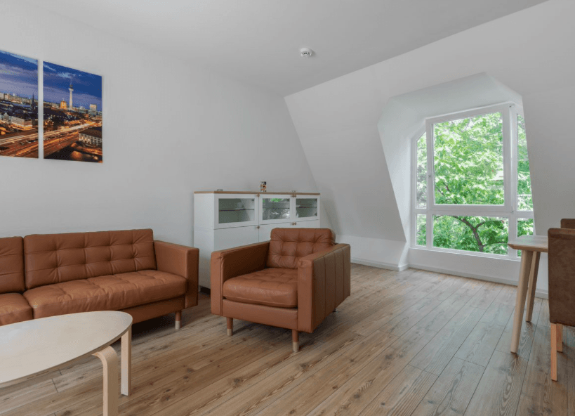 Prenájom bytu 3-izbový 86 m², Berlin, Berlín Prenájom bytu 3-izbový 86 m², Berlin, Berlín