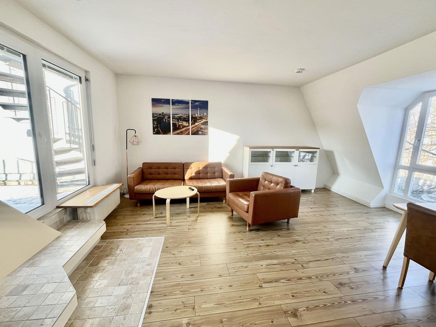 Prenájom bytu 3-izbový 86 m², Berlin, Berlín Prenájom bytu 3-izbový 86 m², Berlin, Berlín