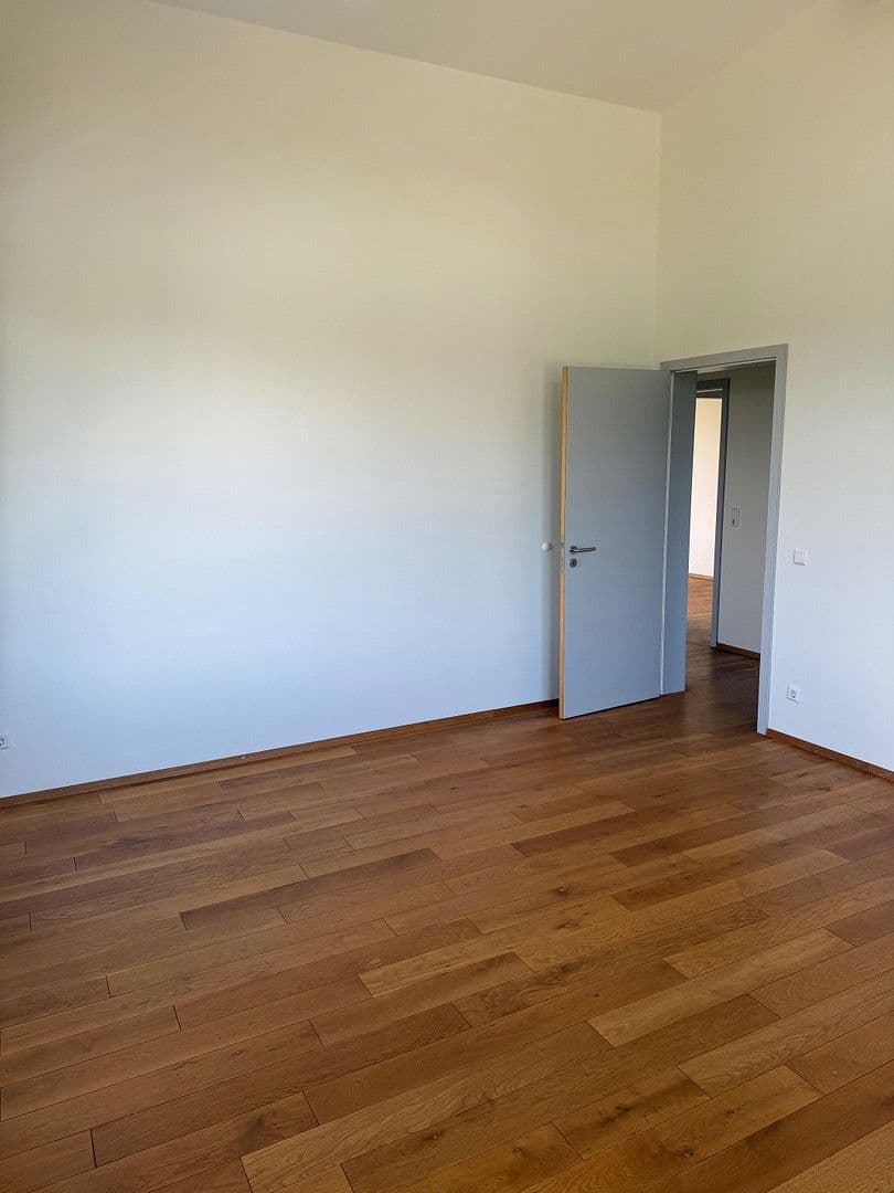 Prenájom kancelárie 158 m², Eschbach, Bádensko-Wurttembersko Prenájom kancelárie 158 m², Eschbach, Bádensko-Wurttembersko