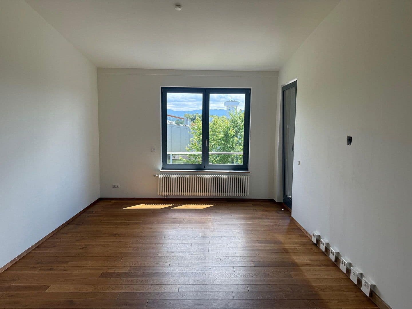 Prenájom kancelárie 158 m², Eschbach, Bádensko-Wurttembersko Prenájom kancelárie 158 m², Eschbach, Bádensko-Wurttembersko