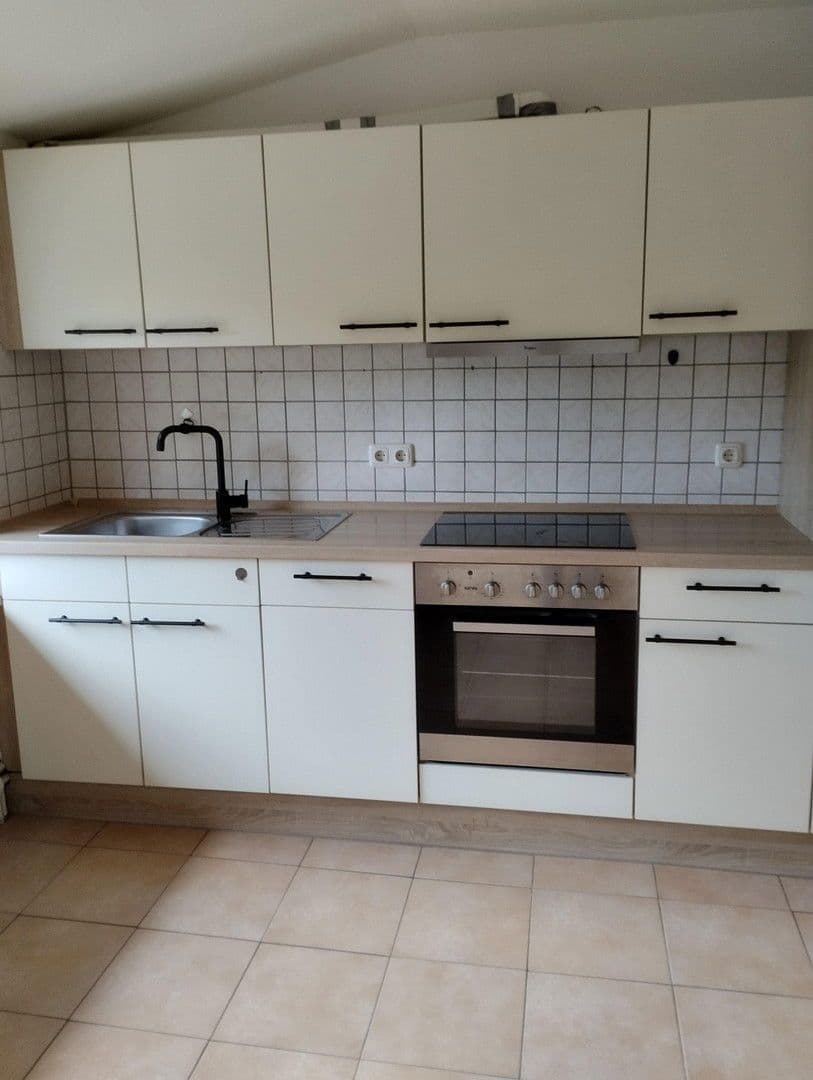 Prenájom bytu 3-izbový 77 m², Mannhagener Straße 5, Panten, Šlezvicko-Holštajnsko Prenájom bytu 3-izbový 77 m², Mannhagener Straße 5, Panten, Šlezvicko-Holštajnsko