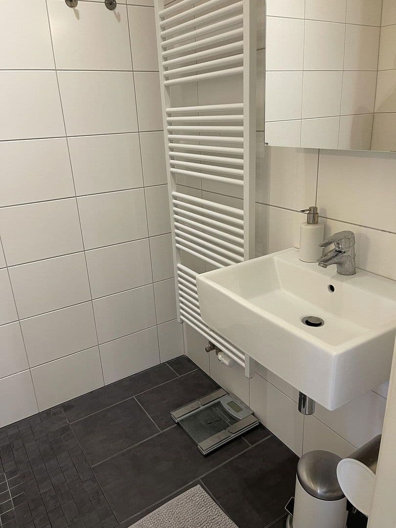 Prenájom bytu 2-izbový 60 m², Berlinerstr. 96, Potsdam, Brandenbursko Prenájom bytu 2-izbový 60 m², Berlinerstr. 96, Potsdam, Brandenbursko