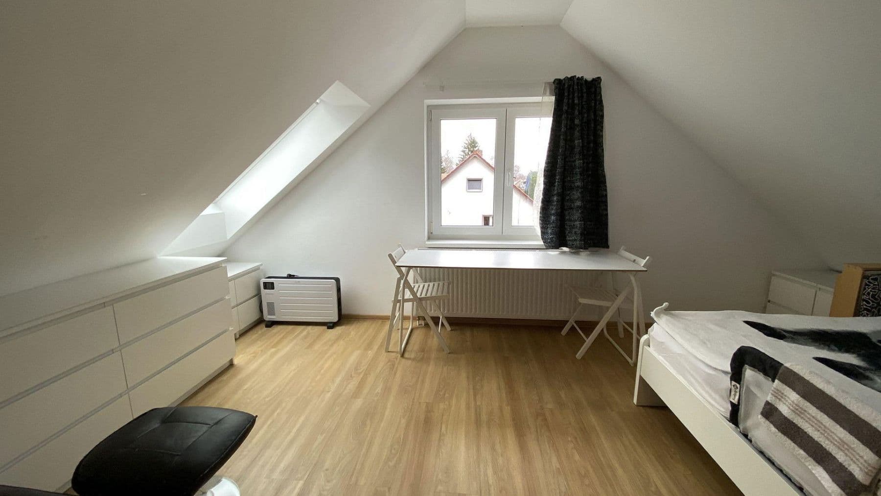 Prenájom domu 87 m², pozemek 200 m², Berlin, Berlín Prenájom domu 87 m², pozemek 200 m², Berlin, Berlín