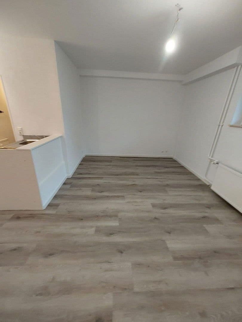 Prenájom bytu 1-izbový 29 m², Mainz, Porýnie-Falcko Prenájom bytu 1-izbový 29 m², Mainz, Porýnie-Falcko