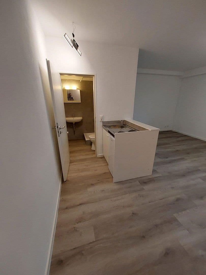 Prenájom bytu 1-izbový 29 m², Mainz, Porýnie-Falcko Prenájom bytu 1-izbový 29 m², Mainz, Porýnie-Falcko