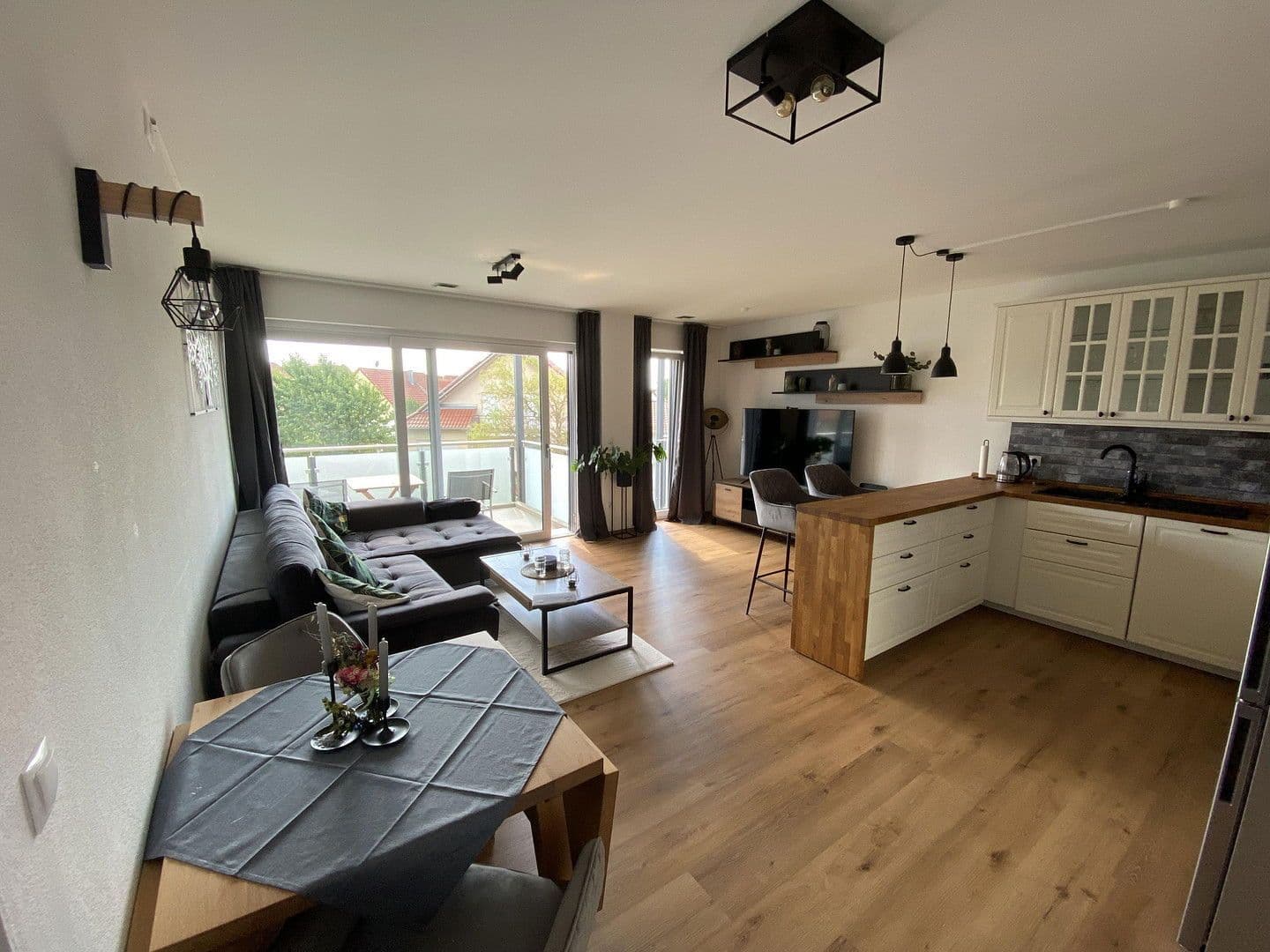 Prenájom bytu 2-izbový 59 m², Dresdener Straße 1a, Buchloe, Bavorsko Prenájom bytu 2-izbový 59 m², Dresdener Straße 1a, Buchloe, Bavorsko